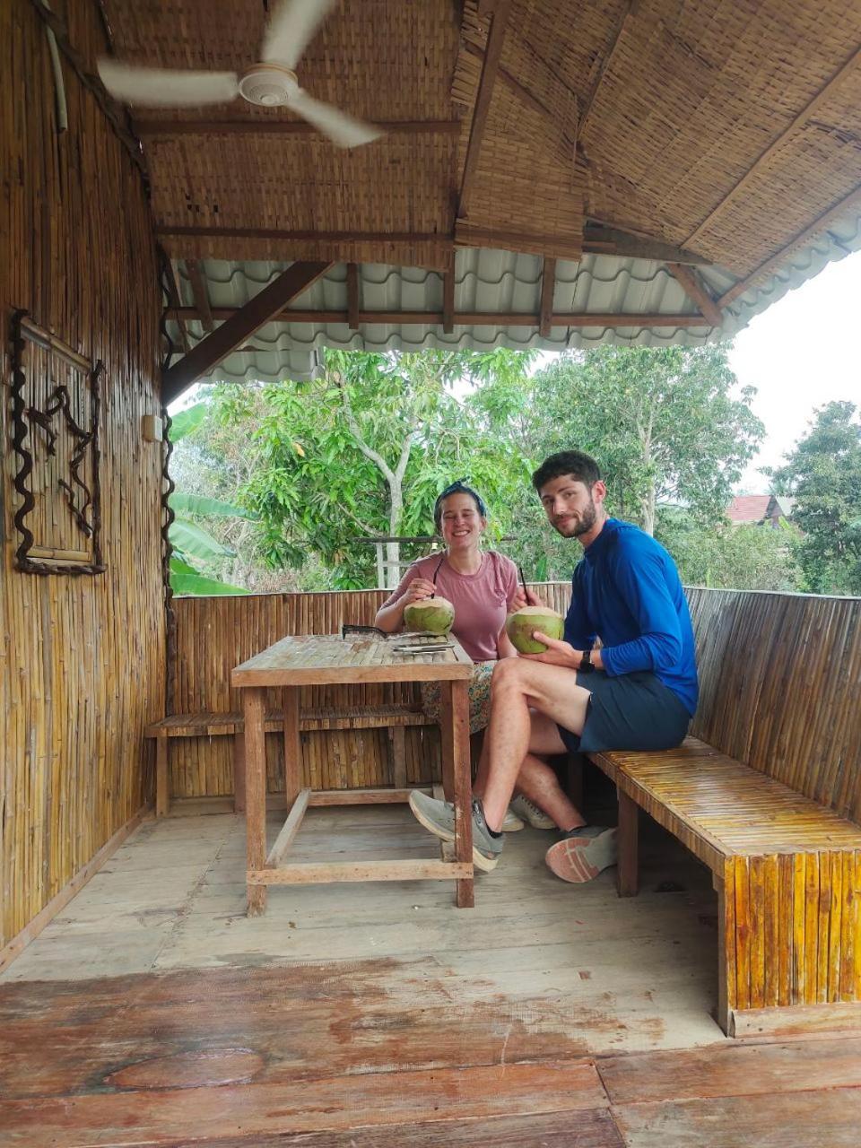 באטאמבנג Odambang Village Homestay מראה חיצוני תמונה